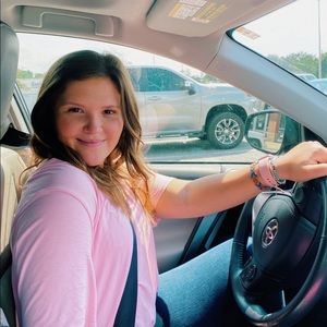 Meet your Posher, Ellie